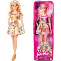 Muñeca Barbie de Mattel con vestido con estampado de frutas