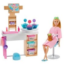 Juego de mascarilla facial para un día de spa de Barbie